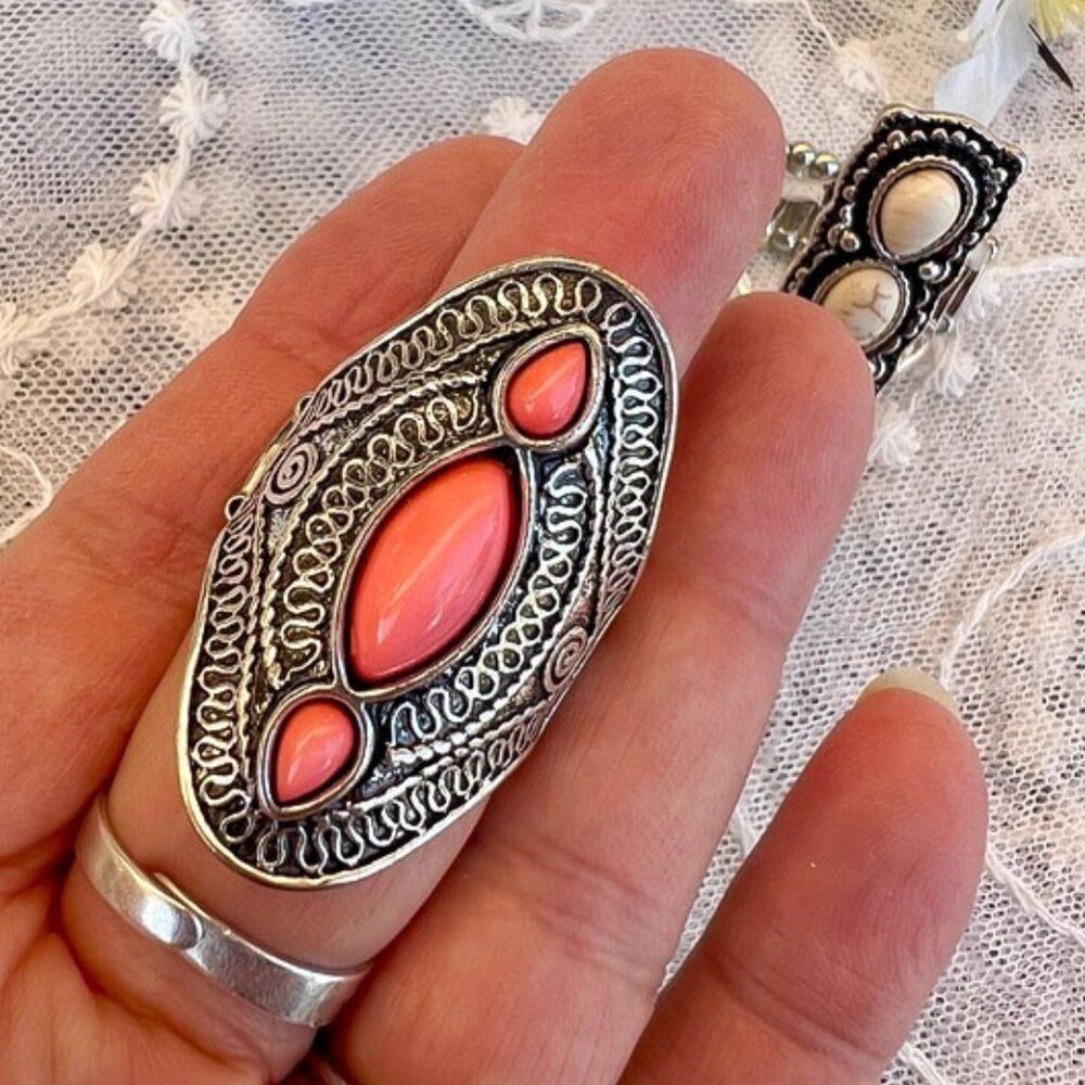 2 Southwestern Stretch Statement Rings ~9 & 9.75 Adjustable - Picture 2 of 9